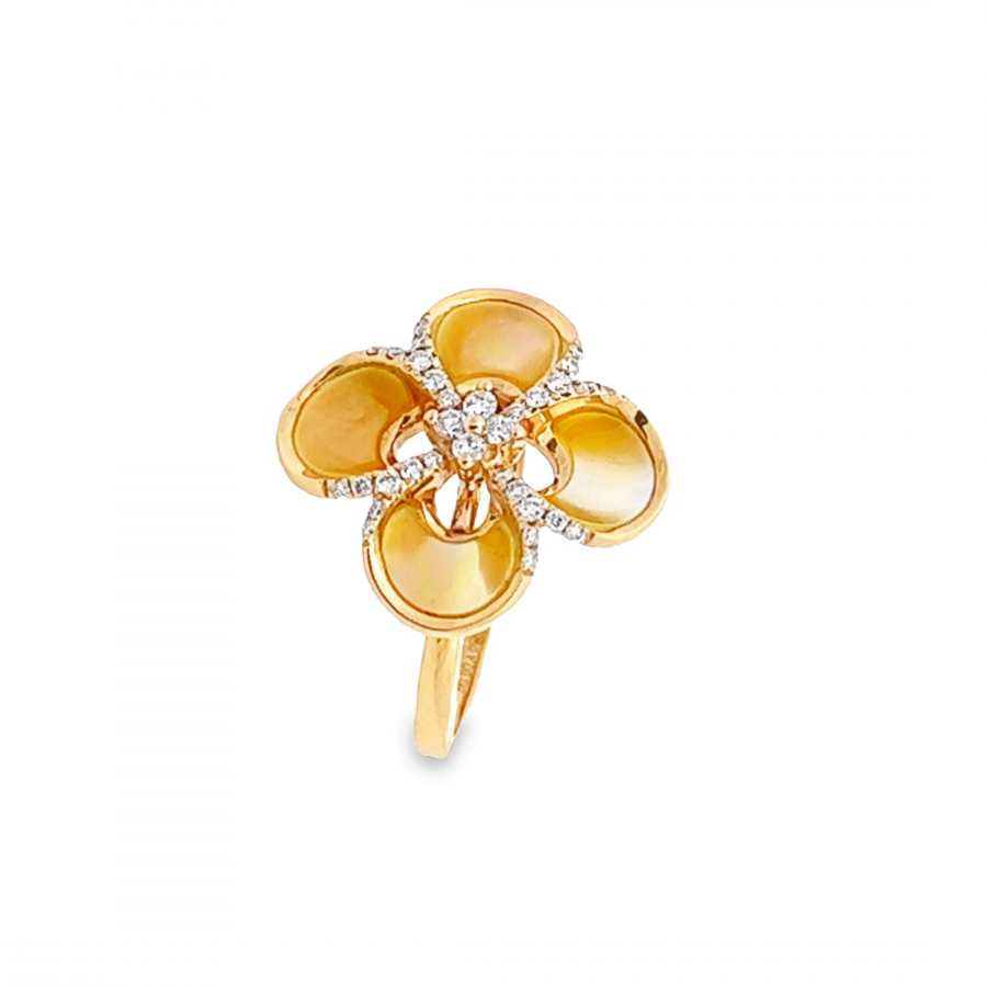 DIAMOND RING WITH CLARITY VS AND COLOR G TO H: 0.19 CARAT DIAMOND AND 1.97 CARAT SEASHELL IN FLOWER DESIGN WITH YELLOW GOLD 18K