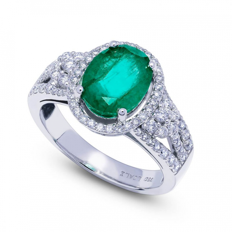 EMERALD DIAMOND RING  