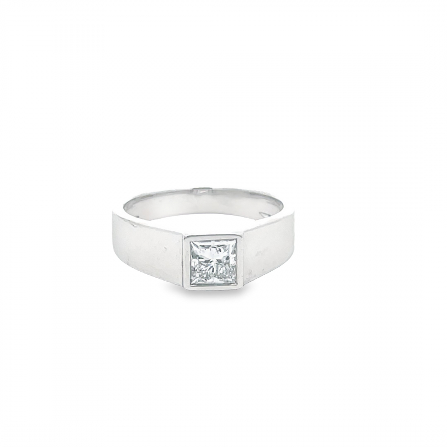  A TIMELESS PIECE OF LOVE : SILVER RING SOLITAIRE RING WITH LAB GROWN DIAMOND