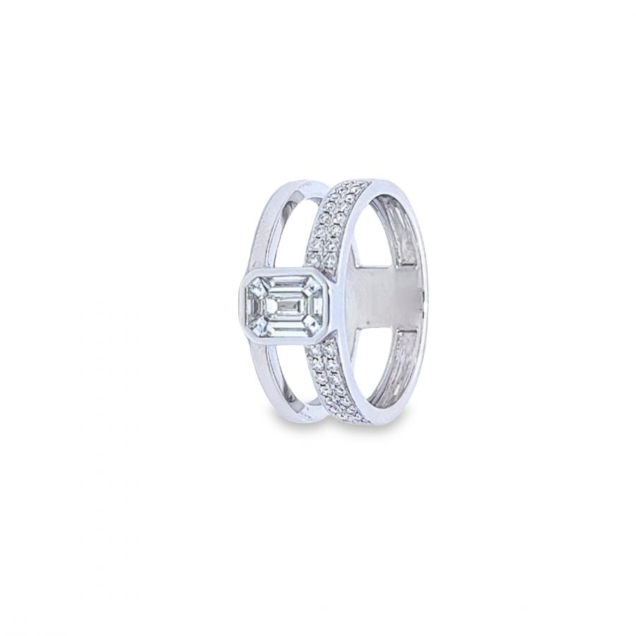 WHITE GOLD RING WITH BAGUETTE AND ROUND DIAMOND | 0.56 CARAT | VS CLARITY, G\H COLOR