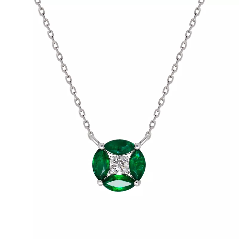 EMERALD NECKLACE WITH DIAMOND