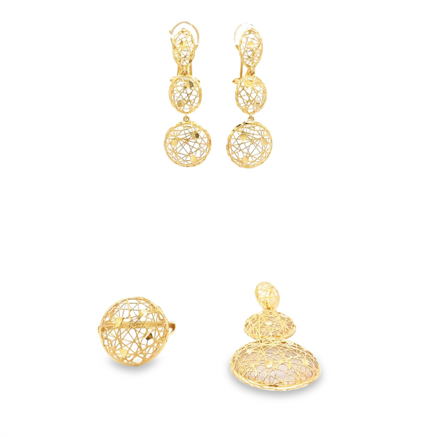  BEAUTIFUL HALF SET EARRING, RING, AND PENDANT IN 21K 