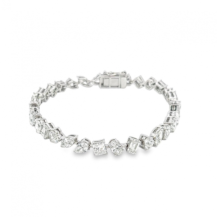 ECO-FRIENDLY BRACELET WITH 32 DIAMONDS, 8.91 CT. NET WEIGHT 9.72 - ADD SOME SPARKLE TO YOUR SUSTAINABLE STYLE! 