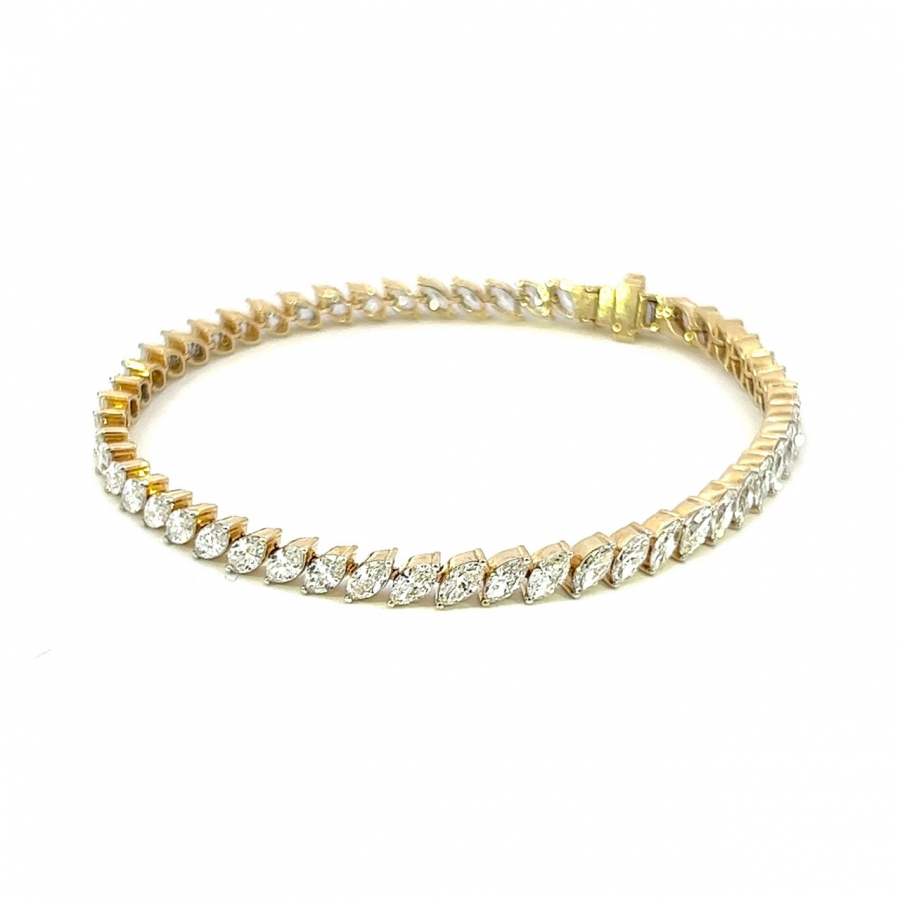 VINTAGE-INSPIRED ECO-FRIENDLY DIAMOND BRACELET WITH 50 MARQUISE-CUT GEMS 