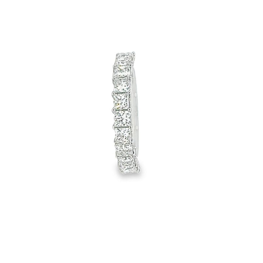 Sustainable White Gold Ring with 11 Diamonds (1.87 ct Total Weight)