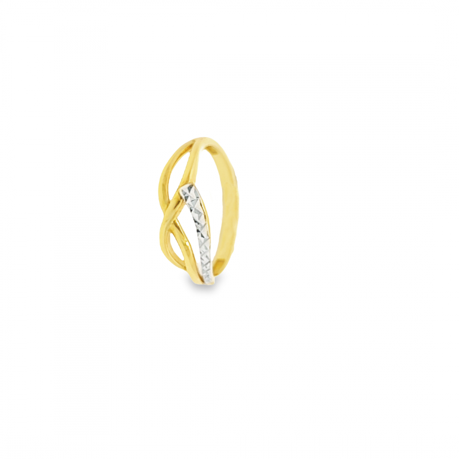 YELLOW GOLD RING - RADIANT BEAUTY IN 18K