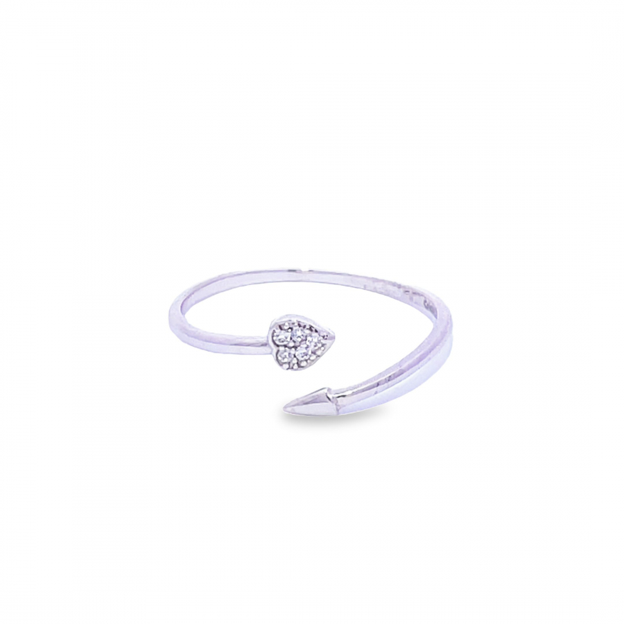 18K WHITE GOLD HEART RING WITH ARROW ENDING - LASTING SYMBOL OF LOVE - CHARMING HEART RING WITH AN EYE-CATCHING ARROW ENDING